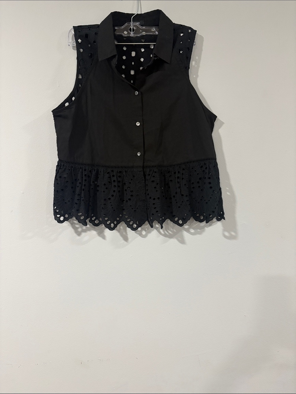 Madewell Black Eyelet Peplum Sleeveless Button-Up Top SIZE/L